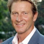 เบร็ทท์ คัลเลน (Brett Cullen)