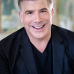 ไบรอัน แบทท์ (Bryan Batt)