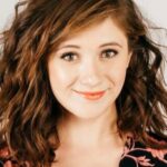 โนเอล เวลส์ (Noël Wells)