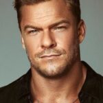 อลัน ริทช์สัน (Alan Ritchson)