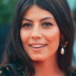 อเลสซานดรา มาสโตรนาร์ดิ (Alessandra Mastronardi)