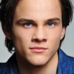 อเล็กซ์ นอยสเตดเตอร์ (Alex Neustaedter)