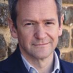 อเล็กซานเดอร์ อาร์มสตรอง (Alexander Armstrong)