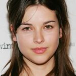 เอมีเลีย วอร์เนอร์ (Amelia Warner)
