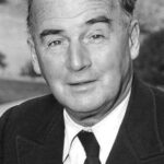 แบร์รี่ โจนส์ (Barry Jones)