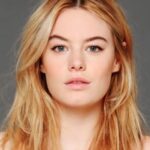 คามิลล์ โรว์ (Camille Rowe)
