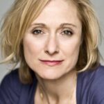 แคโรไลน์ กูดอลล์ (Caroline Goodall)