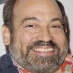 แดนนี่ วูดเบิร์น (Danny Woodburn)