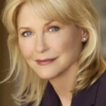 ดี วอลเลซ (Dee Wallace)
