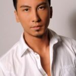เดนนิสถึงยูฮัง (Dennis To Yu-Hang)