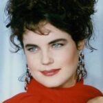 เอลิซาเบธ แม็กโกเวิร์น (Elizabeth McGovern)