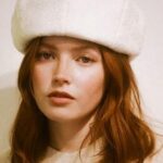 เอลลี่ แบมเบอร์ (Ellie Bamber)
