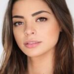 เจีย แมนเทญญา (Gia Mantegna)