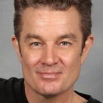 เจมส์ มาร์สเตอร์ (James Marsters)