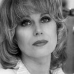 โจแอนนา ลัมลีย์ (Joanna Lumley)