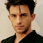 โจนาธาน เบลีย์ (Jonathan Bailey)