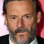 จูเลียน บาร์รัตต์ (Julian Barratt)