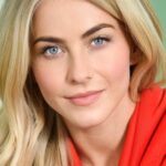 จูลีแอนน์ ฮัฟ (Julianne Hough)