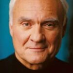 เคนเนธ เวลช์ (Kenneth Welsh)