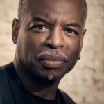 เลอวาร์ เบอร์ตัน (LeVar Burton)