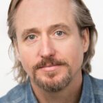 ไลนัส โรช (Linus Roache)