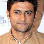 มานัฟ โกฮิล (Manav Gohil)