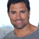 มานู เบนเนตต์ (Manu Bennett)