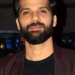 นีล ภูปาลัม (Neil Bhoopalam)