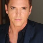 นิโคลัส ลี (Nicholas Lea)