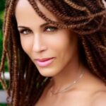 นิโคล อารี ปาร์กเกอร์ (Nicole Ari Parker)