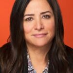 พาเมล่า อัดลอน (Pamela Adlon)