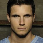 ร็อบบี้ อาเมล (Robbie Amell)