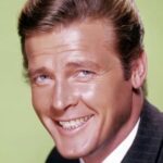 โรเจอร์ มัวร์ (Roger Moore)