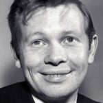 โรนัลด์ เลซีย์ (Ronald Lacey)