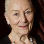 โรสแมรี่ แฮร์ริส (Rosemary Harris)