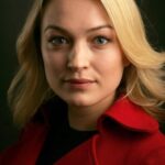 โซเฟีย ไมลส์ (Sophia Myles)