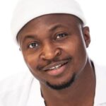 สแตนลีย์ 'ฟันนี่โบน' ชิบุนนา (Stanley 'Funnybone' Chibunna)