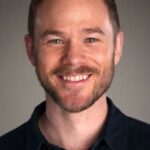 แอรอน แอชมอร์ (Aaron Ashmore)