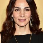 แอนนี่ ปาริสเซ่ (Annie Parisse)