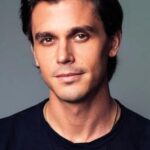 อันโตนี โปโรว์สกี้ (Antoni Porowski)