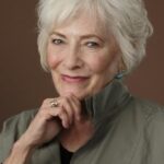 เบ็ตตี้ บัคลีย์ (Betty Buckley)