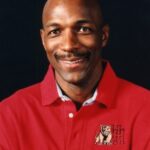 ไคลด์ เดรกซ์เลอร์ (Clyde Drexler)