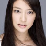 เอมิ ทาเคอิ (Emi Takei)