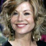 กลีนิส บาร์เบอร์ (Glynis Barber)