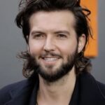 กาย เบอร์เน็ต (Guy Burnet)