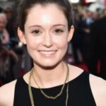เฮลีย์ แม็กฟาร์แลนด์ (Hayley McFarland)