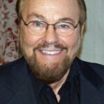เจมส์ ลิปตัน (James Lipton)