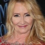 คาเรน โดทริซ (Karen Dotrice)
