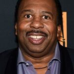 เลสลี่ เดวิด เบเกอร์ (Leslie David Baker)