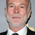 ไมเคิล โฮแกน (Michael Hogan)